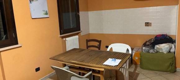 Дом с 4 комнатами в Куаттро Кастелла, Италия № 109624 3