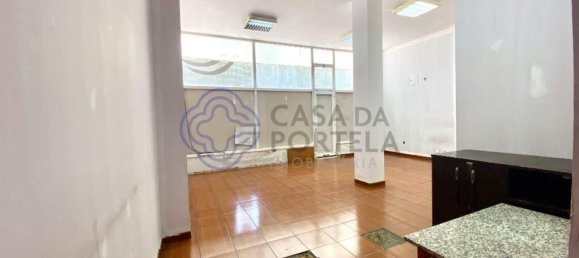 60m² Commercial property in Fanzeres, Portugal No. 59054 4