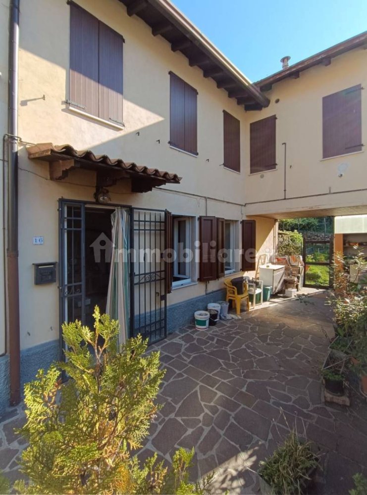 2 Schlafzimmer Haus in Villa Carcina, Italy, Nr. 324822