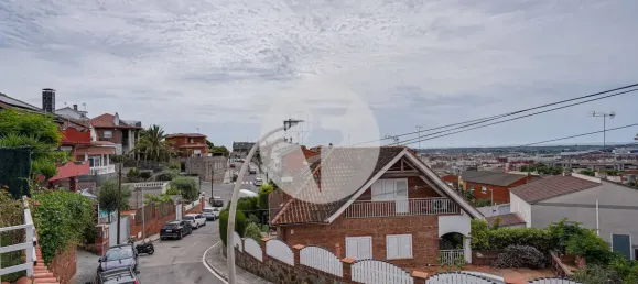 5 bedrooms House in Viladecans, Spain No. 169195 3