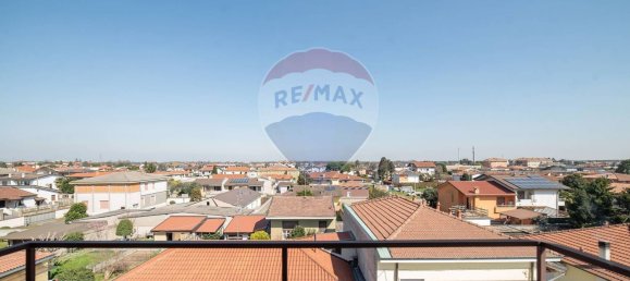 Квартира с 3 комнатами в Бусто Гарольфо, Италия № 211499 11