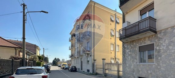 Квартира с 3 комнатами в Бусто Гарольфо, Италия № 211499 40