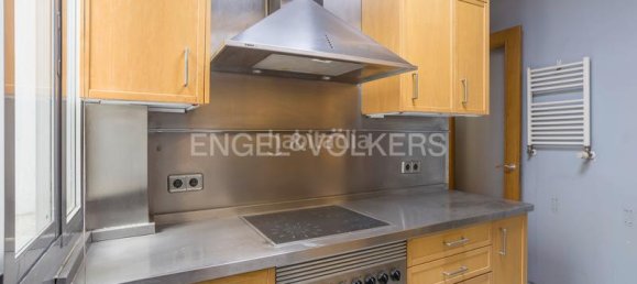 Apartamento de 4 dormitorios en Madrid, Spain No. 137819 26