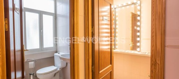 Apartamento de 4 dormitorios en Madrid, Spain No. 137819 27