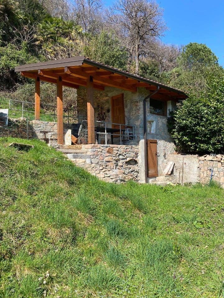 Studio in Brusimpiano, Italy No. 238992