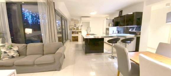 4 rooms Penthouse in Favoriten, Austria No. 168977 3