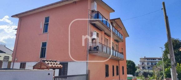 2 Schlafzimmer Wohnung in Rome, Italy, Nr. 62240 3