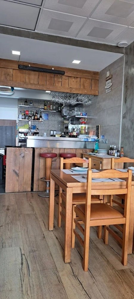 38m² Commercial property in Torres Vedras, Portugal No. 350042