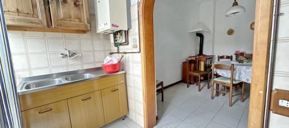 4 rooms Apartment in Roccastrada, Italy No. 235365 4