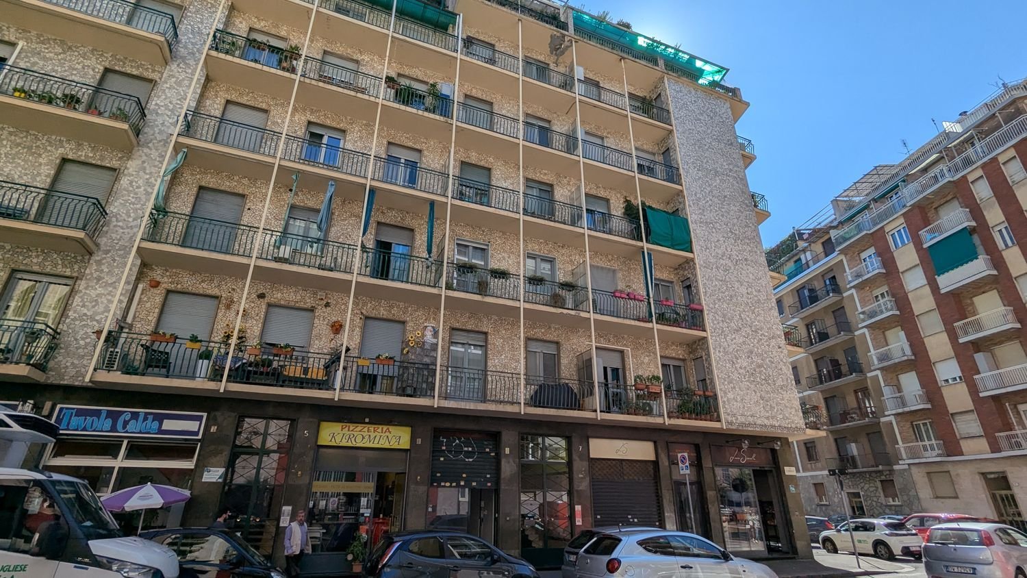 38m² Commercial property in Turin, Italy No. 397818