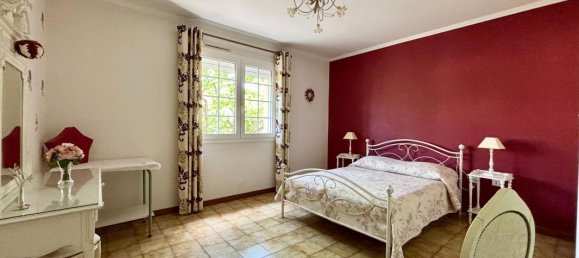 4 bedrooms House in Gigean, France No. 299343 9