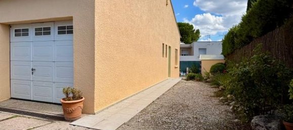 4 bedrooms House in Gigean, France No. 299343 6