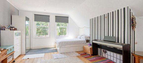 3 bedrooms Apartment in London, United Kingdom No. 3726 3