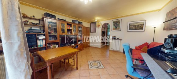 2 bedrooms Apartment in Malnate, Italy No. 14417 13