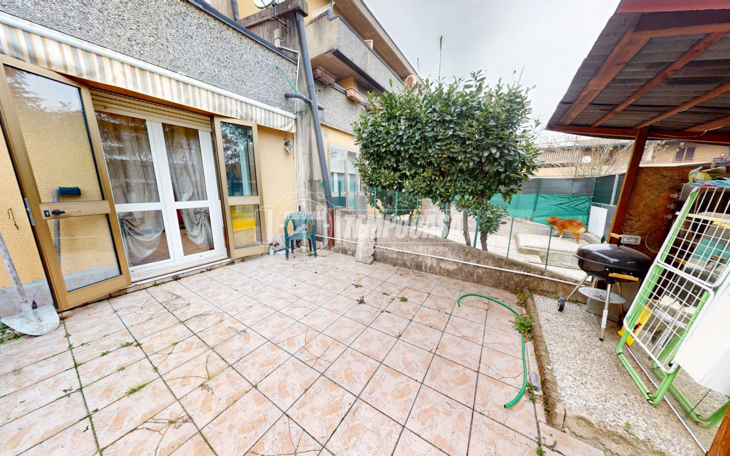 2 bedrooms Apartment in Malnate, Italy No. 14417