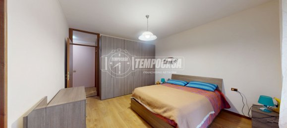 2 bedrooms Apartment in Malnate, Italy No. 14417 15