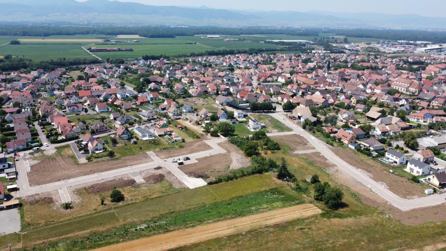  Land in Sainte-Croix-en-Plaine, France No. 240024