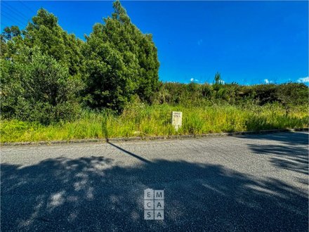 286m² Land in Mozelos, Portugal No. 18345