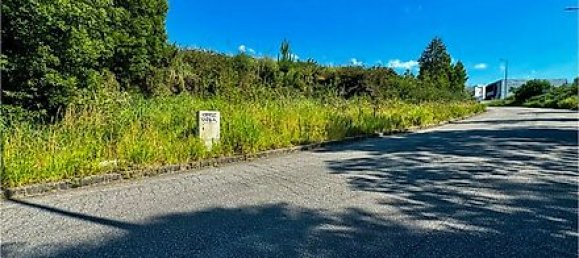 286m² Land in Mozelos, Portugal No. 18345 3