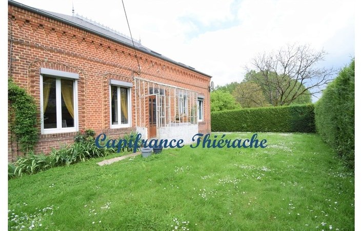 Casa de 3 dormitorios en Beaume, France No. 212040