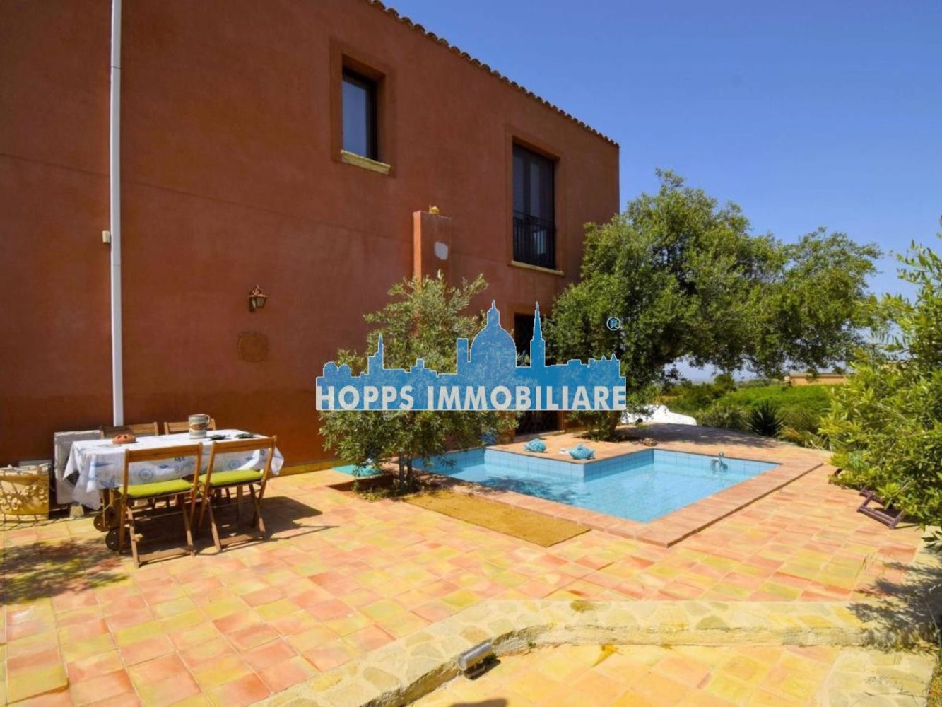 Вилла с 10 комнатами в Менфи, Италия № 59286