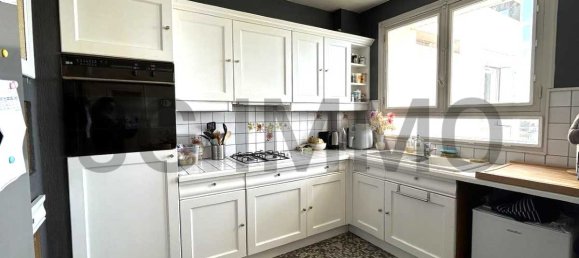 3 bedrooms Apartment in Chatellerault, France No. 197520 5