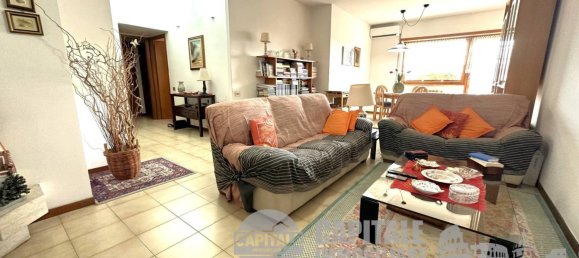 3 bedrooms Apartment in Rome, Italy No. 91150 3