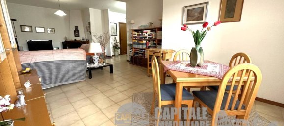 3 bedrooms Apartment in Rome, Italy No. 91150 2