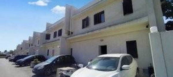 Casa de 2 dormitorios en Trani, Italy No. 344239 4