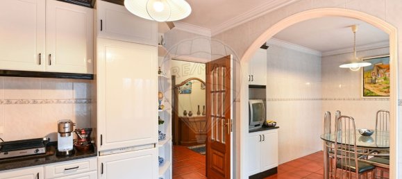 4 bedrooms House in Alfena, Portugal No. 184717 23