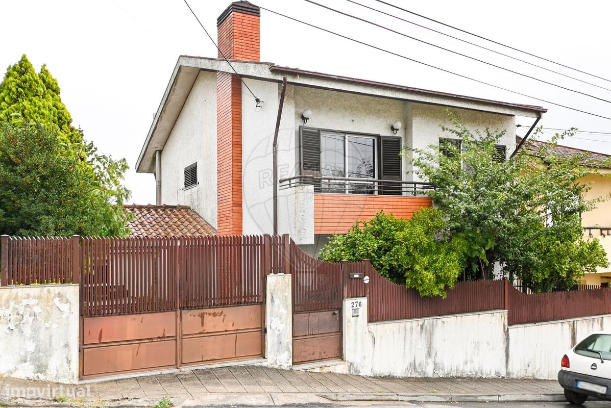 4 bedrooms House in Alfena, Portugal No. 184717