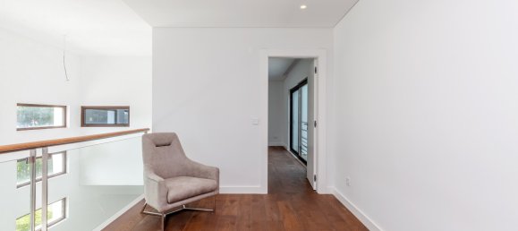 4 bedrooms Villa in Almada, Portugal No. 98420 21