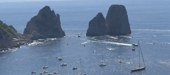 14 bedrooms Villa in Capri, Italy No. 315572 17