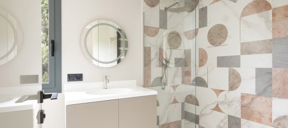 5 bedrooms Villa in Barcelona, Spain No. 4525 30