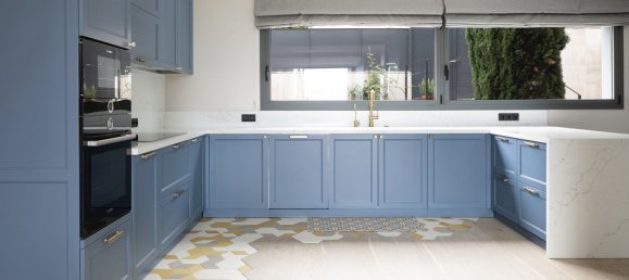 5 bedrooms Villa in Barcelona, Spain No. 4525 13