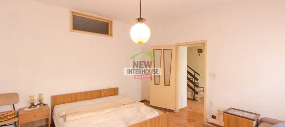 Дом с 6 спальнями в Удине, Италия № 323328 10