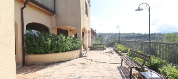 5 غرف نوم فيلا في Manoppello, Italy رقم 269090 22