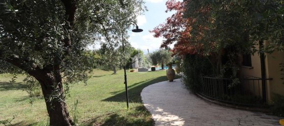 5 غرف نوم فيلا في Manoppello, Italy رقم 269090 20