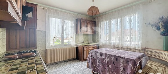 4 Schlafzimmer Haus in Saint-Florentin, France, Nr. 348566 7