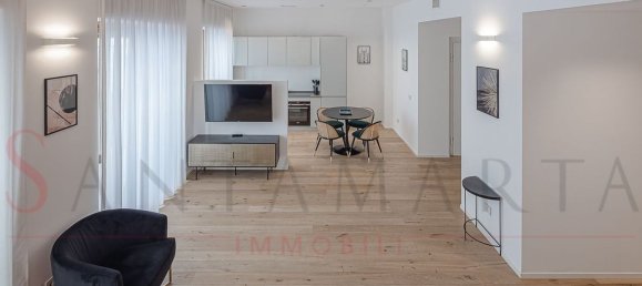 3 bedrooms Apartment in Milan, Italy No. 362674 10