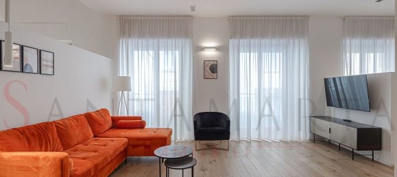 3 bedrooms Apartment in Milan, Italy No. 362674 3