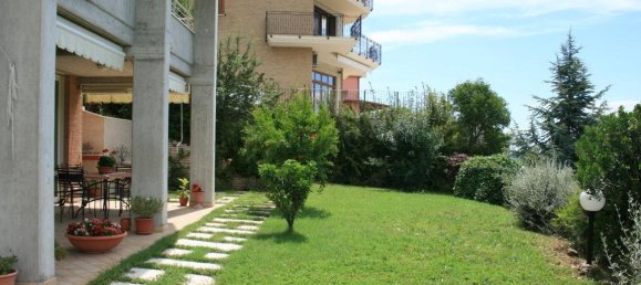 16-Zimmer Villa in Acquaviva Picena, Italy, Nr. 118767 10
