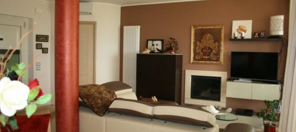 16-Zimmer Villa in Acquaviva Picena, Italy, Nr. 118767 3