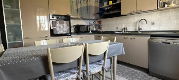 3-salle Appartement à Bonate Sotto, Italy No. 15065 29