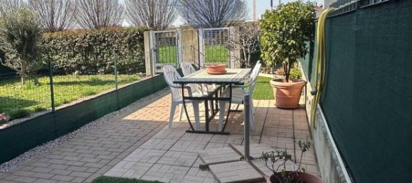 3-salle Appartement à Bonate Sotto, Italy No. 15065 69