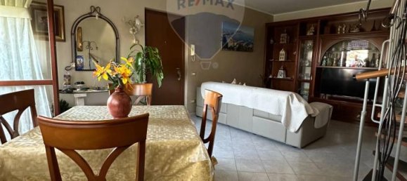 3-salle Appartement à Bonate Sotto, Italy No. 15065 3