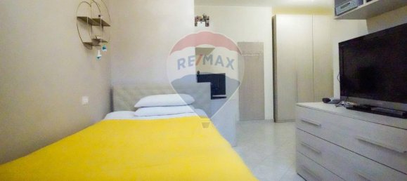 3-salle Appartement à Bonate Sotto, Italy No. 15065 21