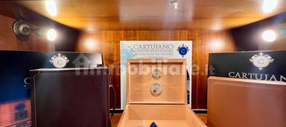 Propiedad comercial de 2 habitaciónes en Rome, Italy No. 77035 19