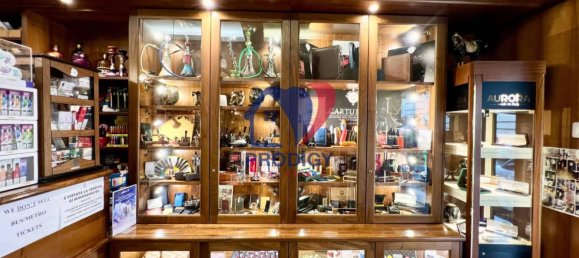 Propiedad comercial de 2 habitaciónes en Rome, Italy No. 77035 11