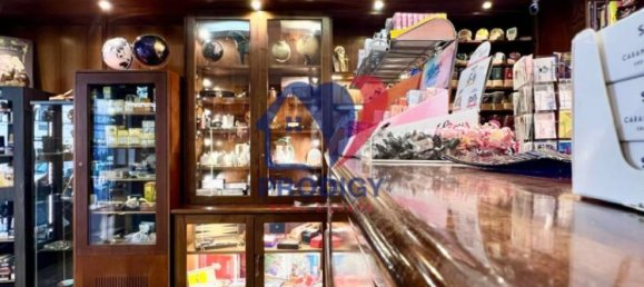 Propiedad comercial de 2 habitaciónes en Rome, Italy No. 77035 14